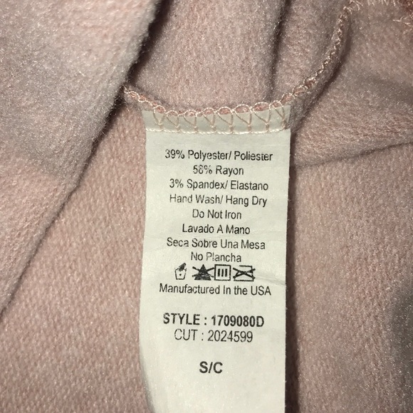 Flattering knit dress blush pink color - Picture 3 of 4